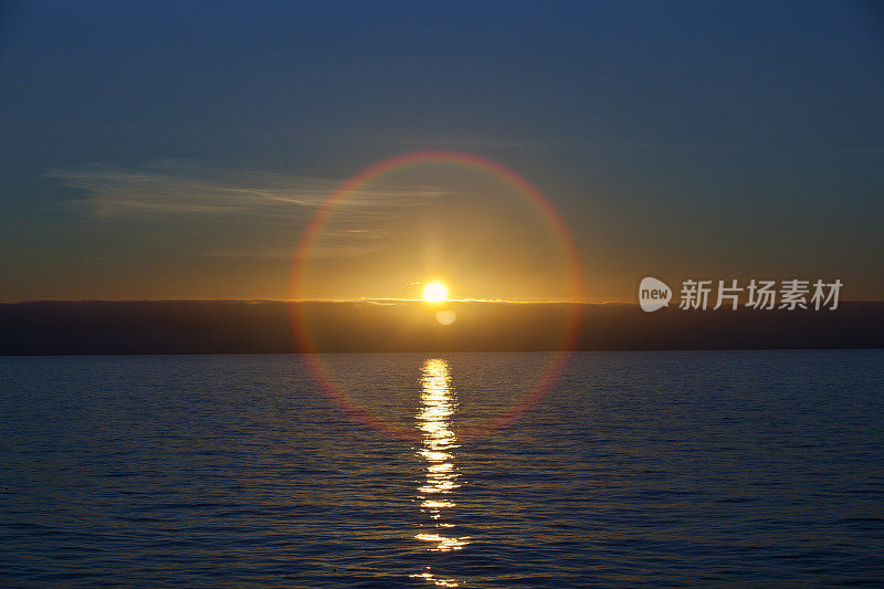 格陵兰岛Nuuk (Godthab)上空的日出